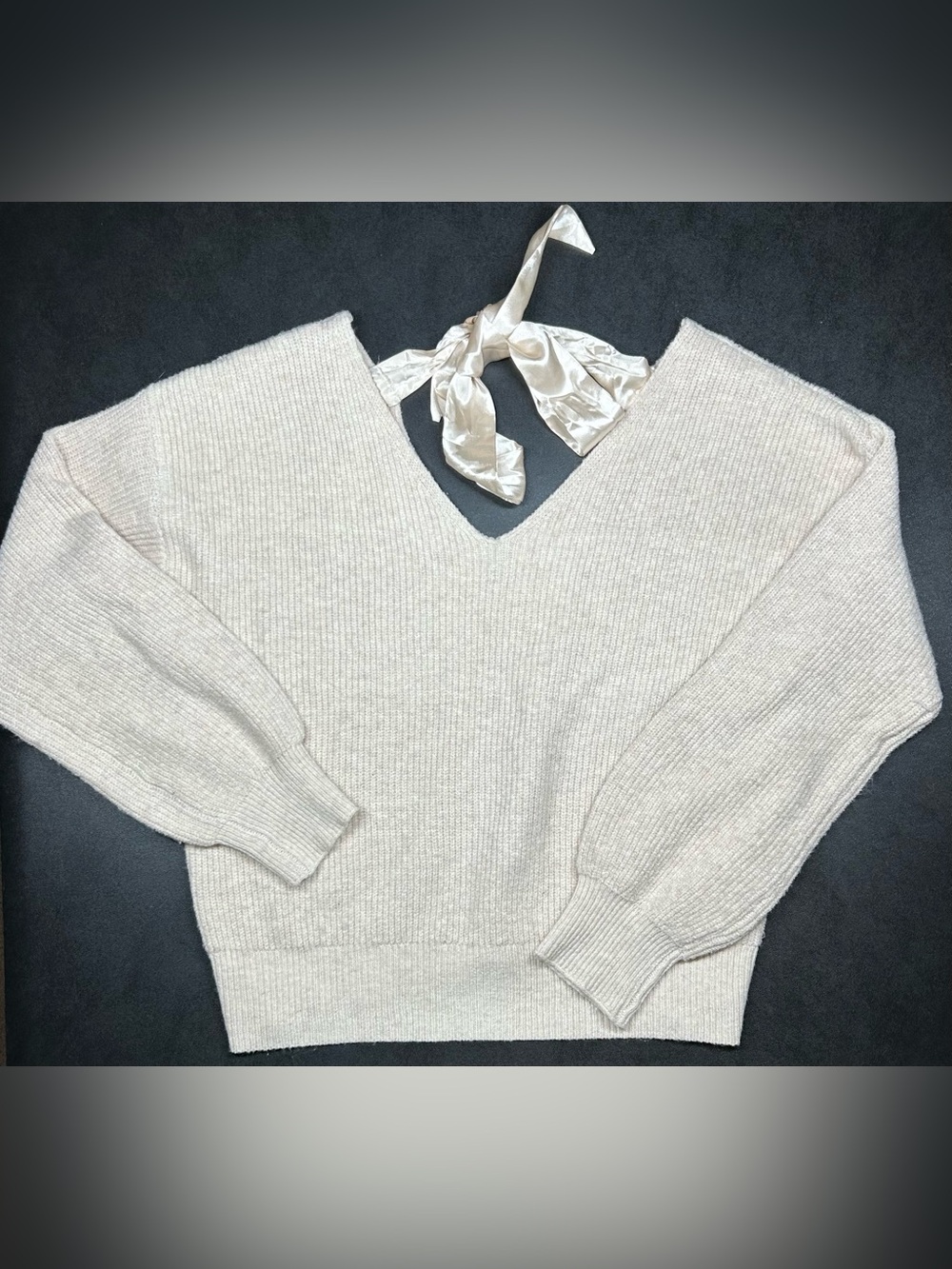 Cupshe Women’s Size M Tan Ribbed V-Neck Bow Back Casual Knit Sweater - Picture 4 of 9